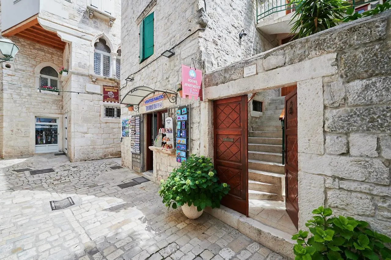 Apartments Ivica Trogir